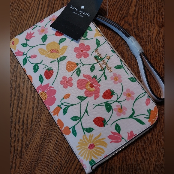 kate spade Handbags - Kate Spade Lucy Garden Medium L- Zip Wristlet